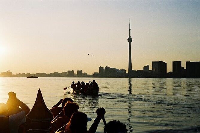 Sunset Canoe Tour of the Toronto Islands - Why This Tour Offers Great Value
