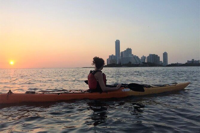 Sunset Cartagena In Kayak - Key Points
