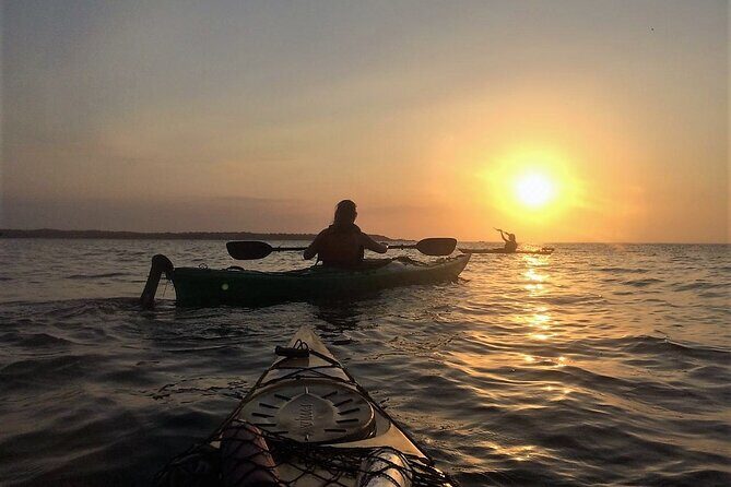 Sunset Cartagena In Kayak - FAQ