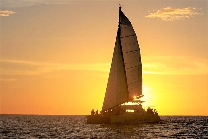 Sunset Catamaran in Playa Flamingo - Sunset Catamaran in Playa Flamingo: A Relaxing Ocean Adventure