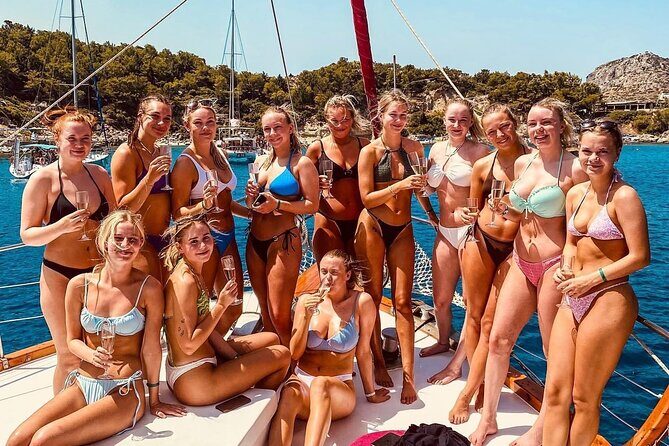 Sunset Cruise in Rhodes with unlimited drinks & snacks - Who Should Consider This Cruise?