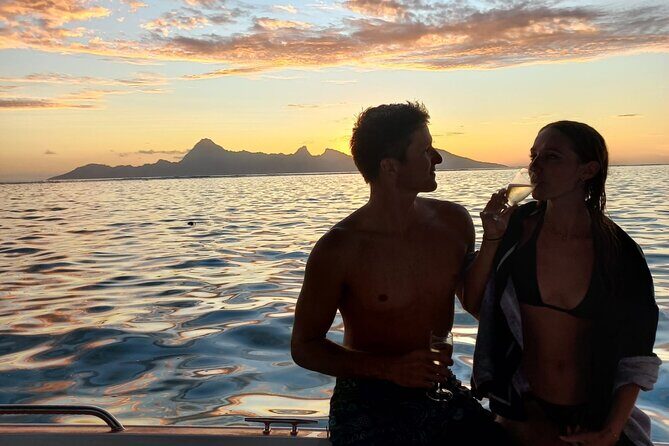 Sunset Cruise in Tahiti - A Detailed Look at the Sunset Cruise Experience