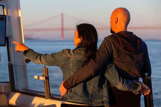 Sunset cruise on Tagus river with Welcome Drink included - A Complete Guide to the Sunset Cruise on Tagus River