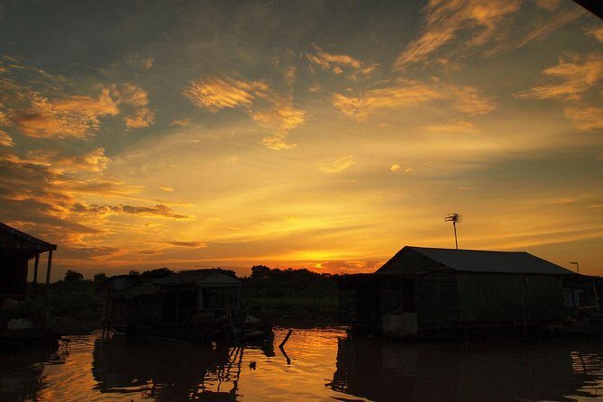 Sunset Cruise on the Mekong River from Phnom Penh - A Close Look at the Mekong Sunset Cruise Experience