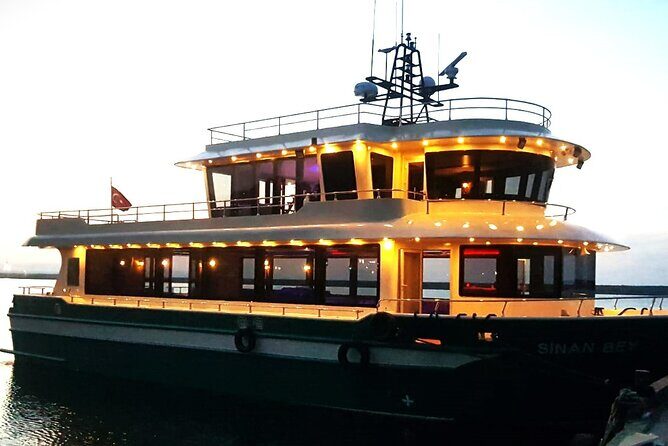 Sunset Cruise with Dinner in Bosphorus - FAQ