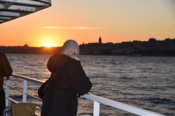 Sunset Cruise with Stop along Asia: Discover Istanbul's Bosphorus - An In-Depth Look at the Bosphorus Sunset Cruise