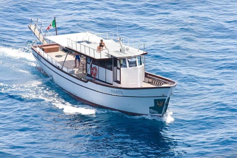 Sunset Dreams: Ischia by Boat with Aperitivo - Group Size & Atmosphere