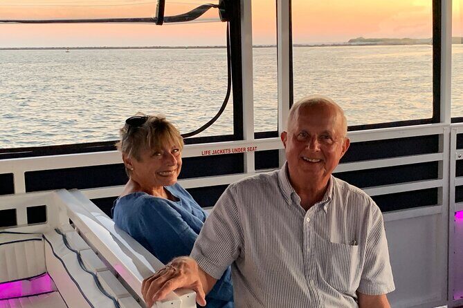 Sunset Harbor Cruise Tour - Key Points