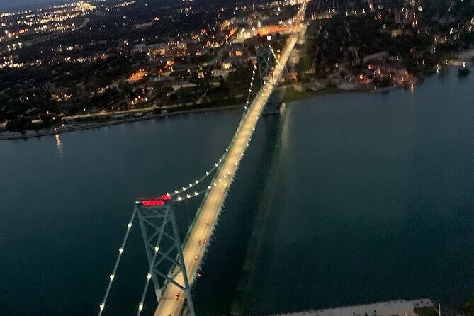 Sunset Helicopter Experience in Downtown Detroit - A Closer Look at the Tour Experience