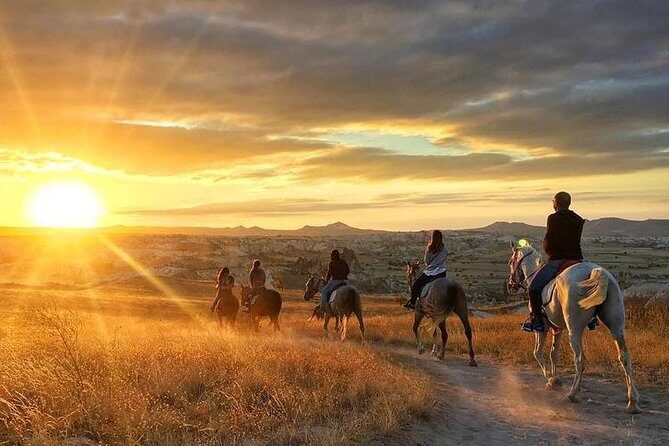 Sunset Horse Back Riding tour - Wrapping It Up: Who Should Consider This Tour?