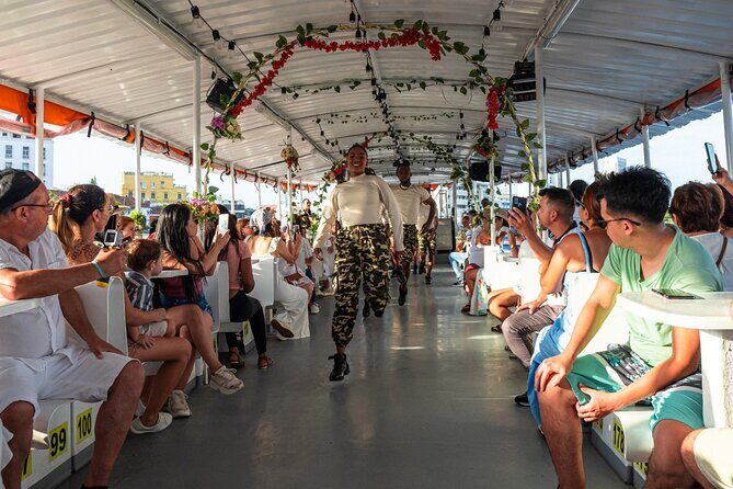 Sunset in Cartagena Bay with Boat Dances and Bar - A detailed look at what to expect