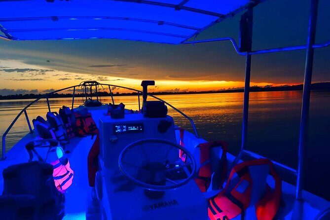 Sunset in the manialtepec lagoon with bioluminescence - Why This Tour Offers Good Value