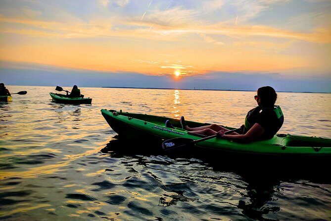 Sunset Kayak Tour - In-Depth Review: The Sunset Kayak Tour Experience on Kelleys Island