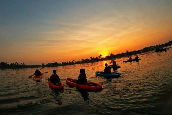 Sunset Kayaking in Hidden Alleppey Backwater Routes - Key Points