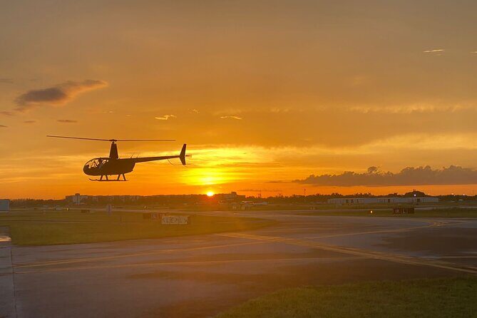 Sunset or Night time helicopter tour in Miami - Key Points