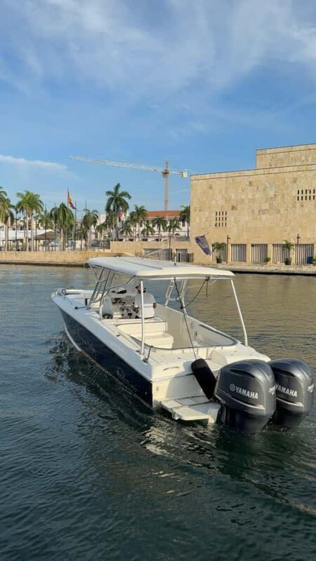 Sunset Party open bar on the bay while sharing with locals - Key Points