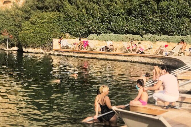 Sunset Private Tour to Poseidon Temple & Vouliagmeni Thermal Lake - Who Is This Tour Best Suited For?