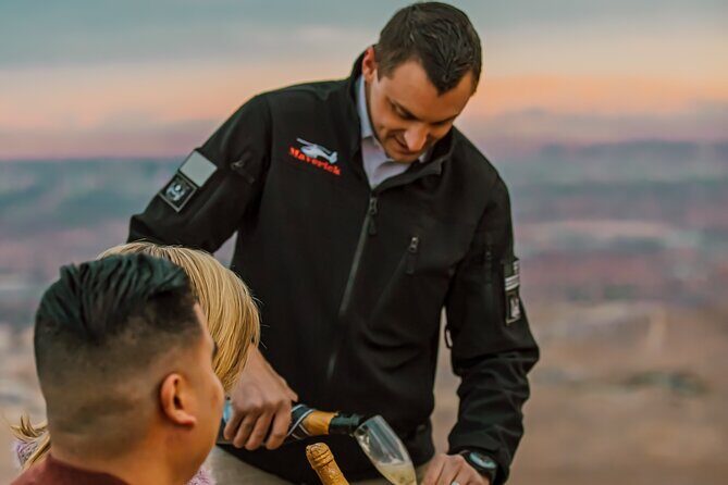Sunset Red Rock Canyon Helicopter Tour and Champagne Toast - Frequently Asked Questions