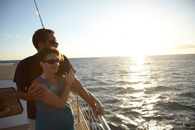 Sunset Sail Experience at Kona from Honokohau - Key Points