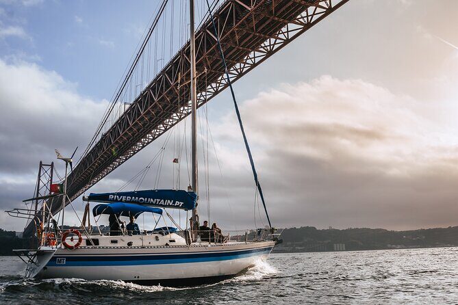 Sunset Sailboat Tejo River Tour 2h - Key Points