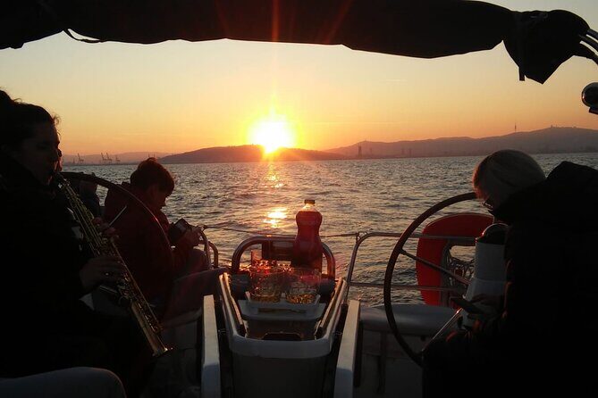 Sunset Sailing Experience with Live Sax Music and Spanish Tapas - A Deep Dive into the Sunset Sailing Experience