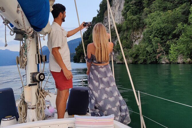 Sunset sailing on lake Como with Private Skipper - Who Should Consider This Tour?