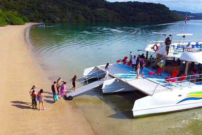 Sunset & Sea: Catamaran Adventure from Playa del Coco - FAQ