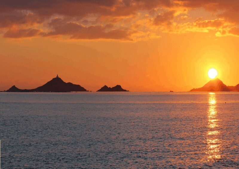 Sunset to Corsican song on a catamaran - Who Will Love This Tour?