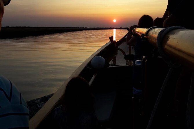 Sunset Traditional Boat Tour with Prosecco - In-Depth Review of the Venice Sunset Boat Tour with Prosecco