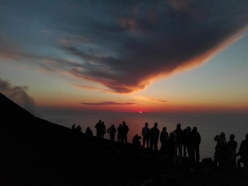 Sunset Trekking on vulcano Stromboli - FAQ