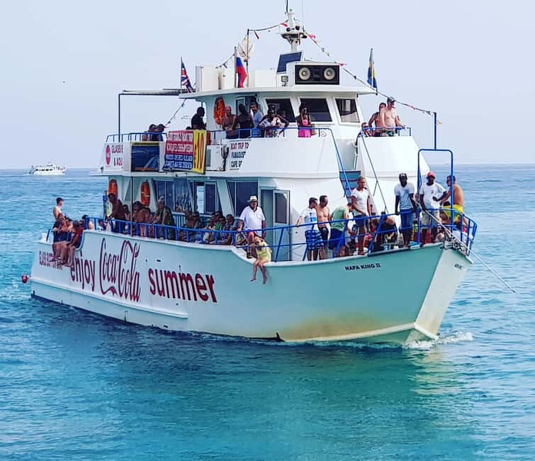 Sunset trip to blue lagoon with pizza buffet and champaine. - Who will love this experience?