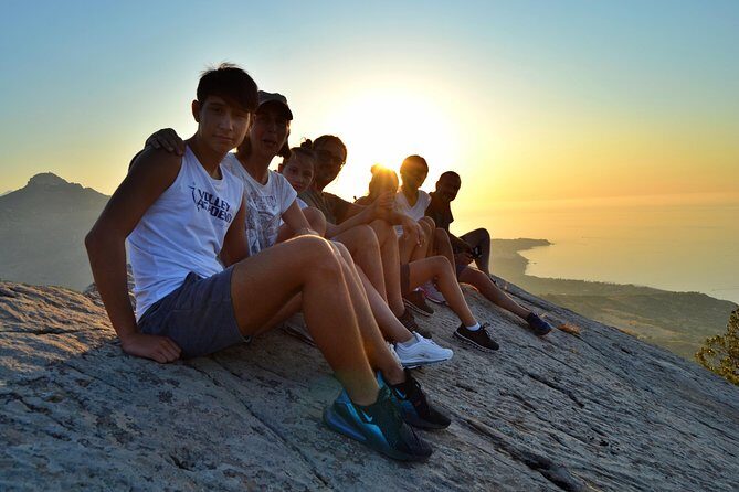 Sunset with BBQ by jeep - Who will love this tour?