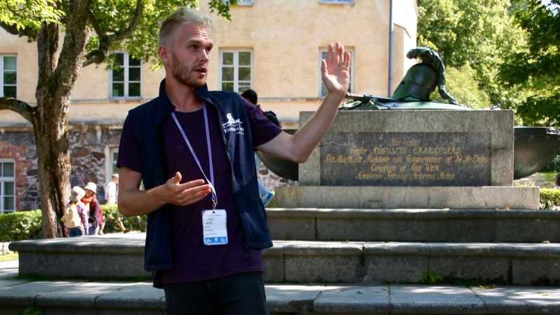 Suomenlinna: Guided Walking Tour with an Authorized Guide - A Closer Look at the Suomenlinna Guided Tour