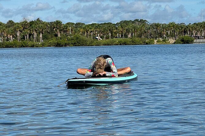 SUP Yoga: Paddleboard Yoga Experience in Nature - A Close Look at the SUP Yoga Experience