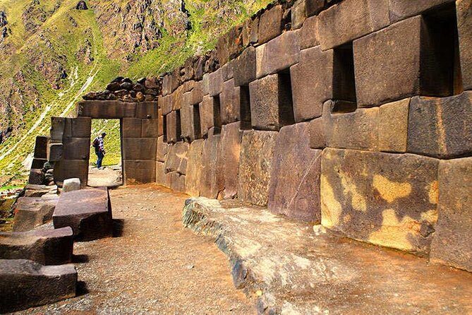 Super Sacred Valley: Chinchero - Salt Mines - Moray & Ollantaytambo - The Deep Dive: What You Can Expect on This Tour