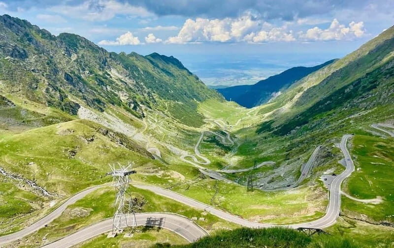 SUPER TOUR: Top Gear Road with Wild Bears Sightseeing - Experience the Best of Romania’s Mountain Roads with Wild Bears Sightseeing
