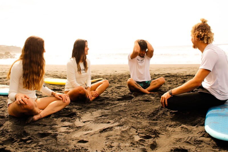 Surf class in Tenerife South - Practical Details and Tips