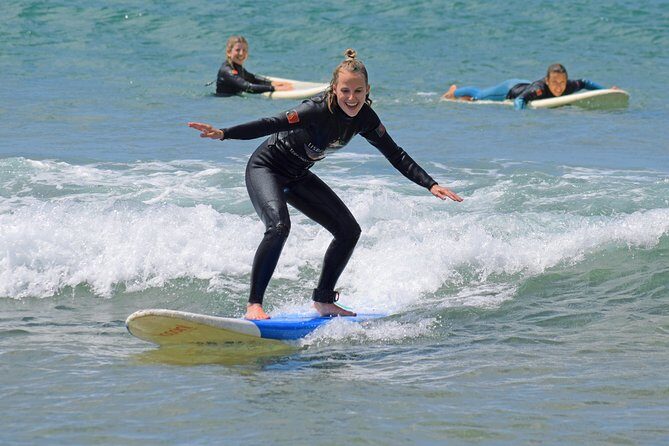 Surf Lesson - In-Depth Review of the Cascais Surf Lesson Experience