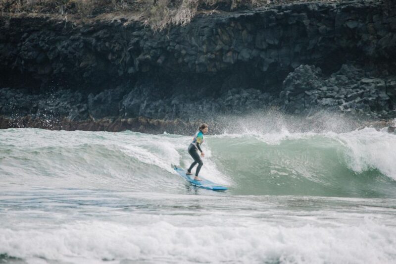 Surf lesson in Madeira - An In-Depth Look at the Madeira Surf Lesson Experience