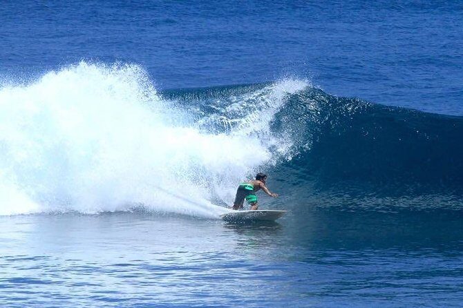Surf lesson on Valencia beach - An In-Depth Look at the Valencia Beach Surf Lesson Experience