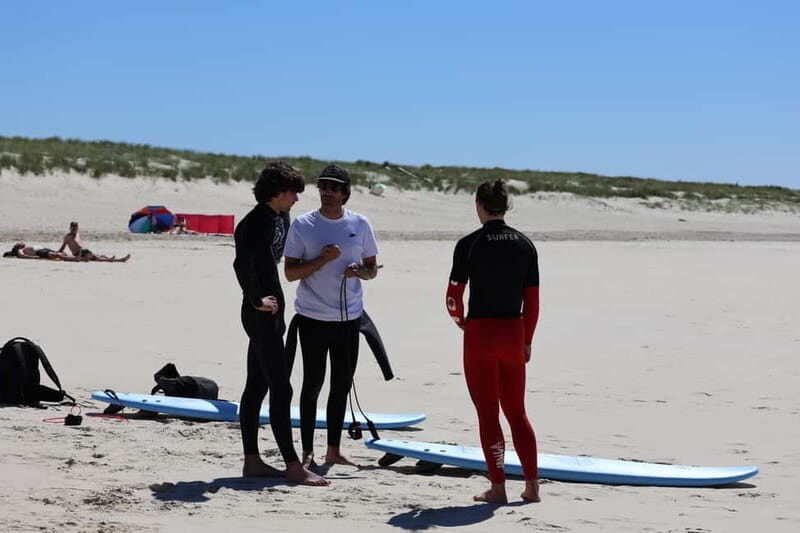 Surf lessons in Figueira da Foz - The Experience of Surfing in Figueira da Foz
