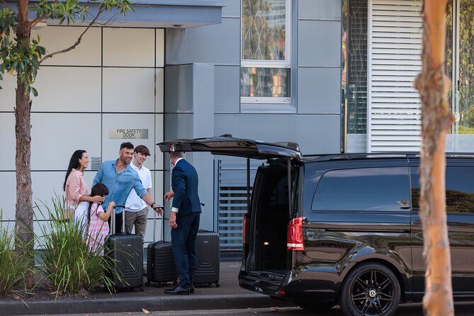 Surfers Paradise to Gold Coast Airport Luxury Transfer - Surfers Paradise to Gold Coast Airport Luxury Transfer: A Practical Review