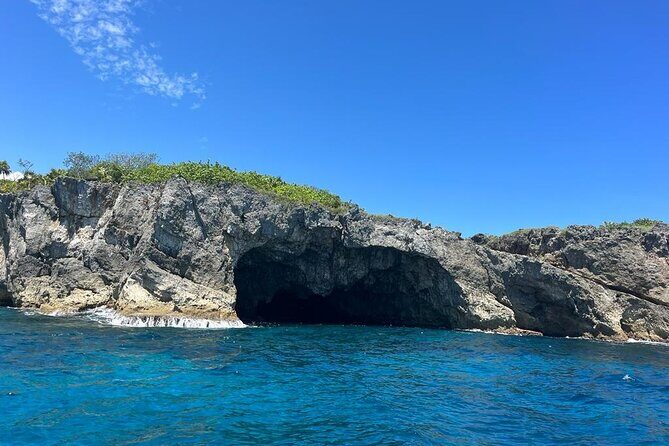 Surfing and Motorized Canoeing Private Tour in Jamaica - An In-Depth Look at the Surfing and Canoeing Tour in Jamaica