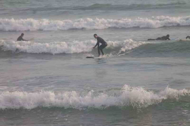 Surfing experience in Lima - FAQ