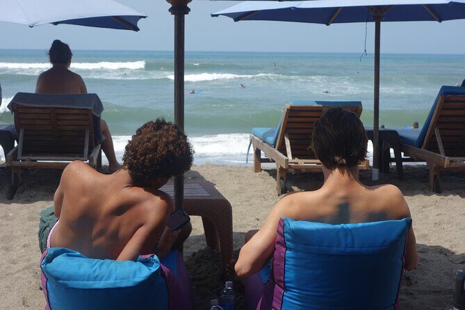 Surfing Lesson at Batu Bolong Beach in Canggu - An In-Depth Look at Kiwi Surf’s Canggu Experience