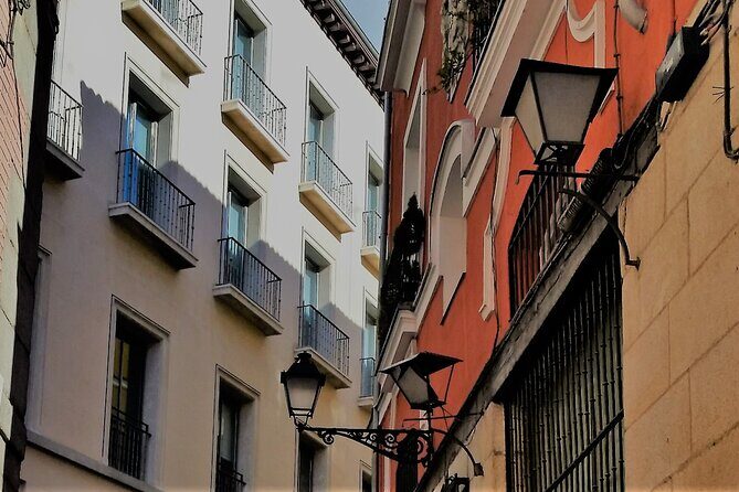 Surfing Madrid: From the Palace to the Tavern Private Tour - Who Would Love This Tour?