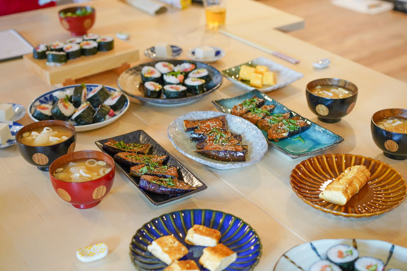 Sushi & Home Cooking Class from Market to Table near Asakusa (4h) - A supermarket visit that teaches you what to buy