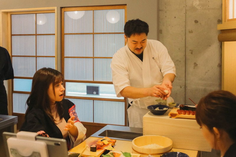 Sushi Making Class with Kimono near Tokyo Tower in Tokyo - How long to allow and what the price covers