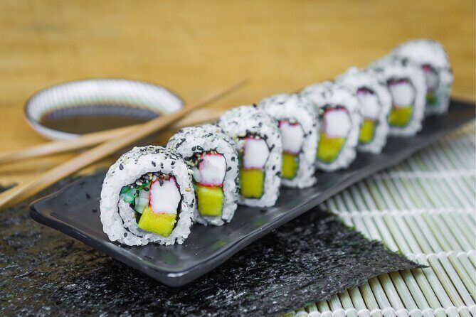 Sushi Making Cooking Class in a Sake Bar in Austin - Who Should Consider This Experience?