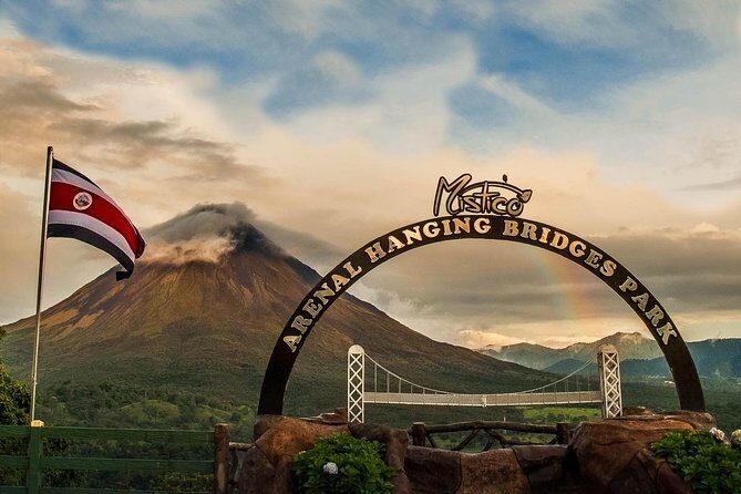 Suspension Bridges, Fortuna waterfall, Typical lunch - Discover La Fortuna’s Natural Wonders: Suspension Bridges, Waterfall, and Local Cuisine